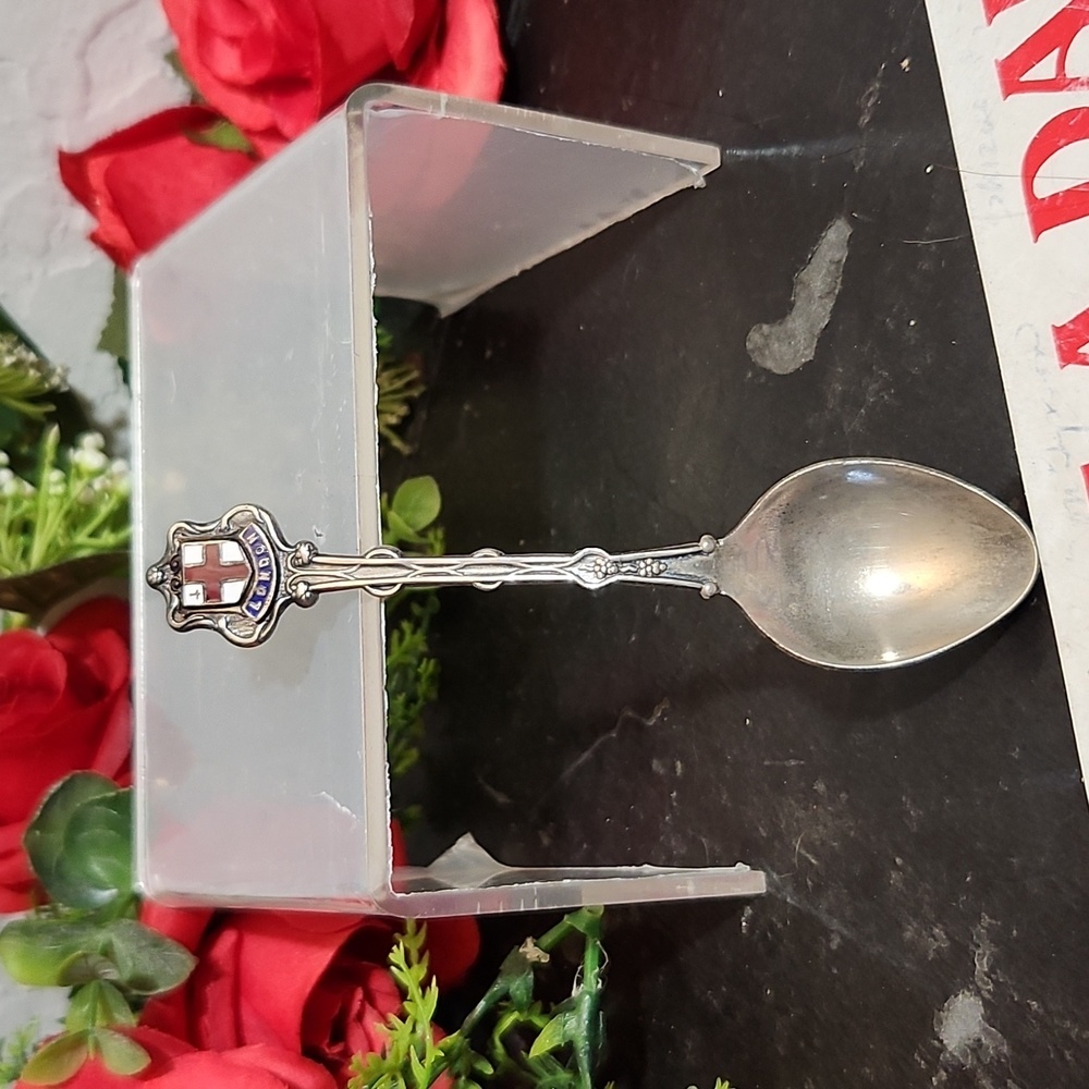 Souvenir Spoon London Silver Colored
